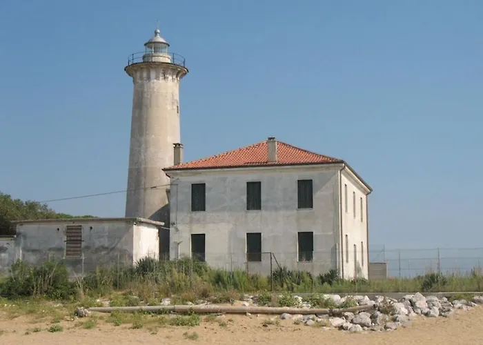 Perfect With Terrace For 4 People - By Beahost *