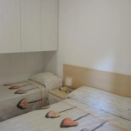 Apartment Perfect With Terrace For 4 People - By Beahost