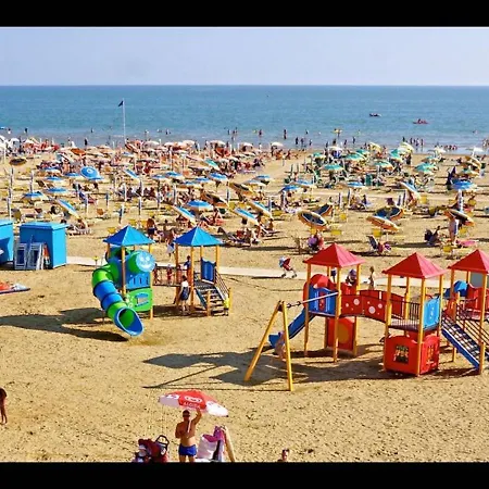 Perfect With Terrace For 4 People - By Beahost *